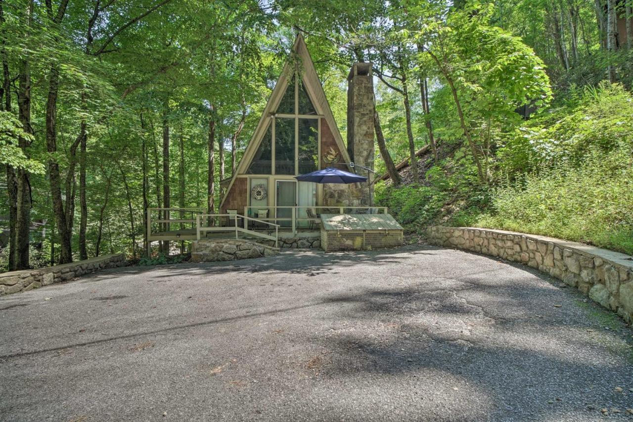 Snuggle Inn In The Heart Of Chalet Village! Gatlinburg Eksteriør billede
